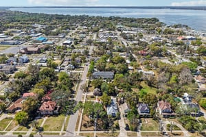 S Center St-S1003-058.jpg