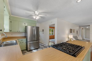  Photo 15