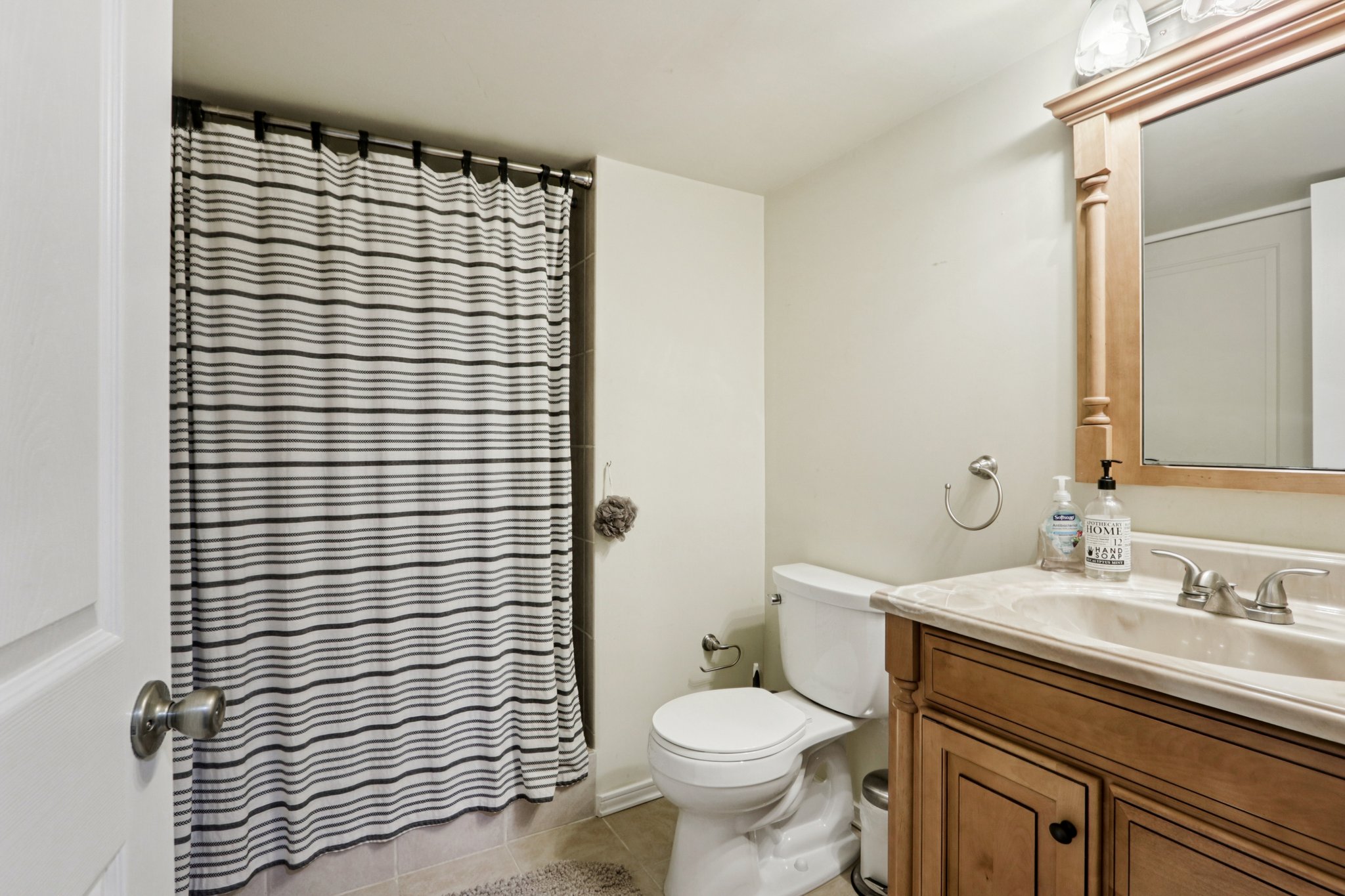 Lotus Ln-S2312-042.jpg