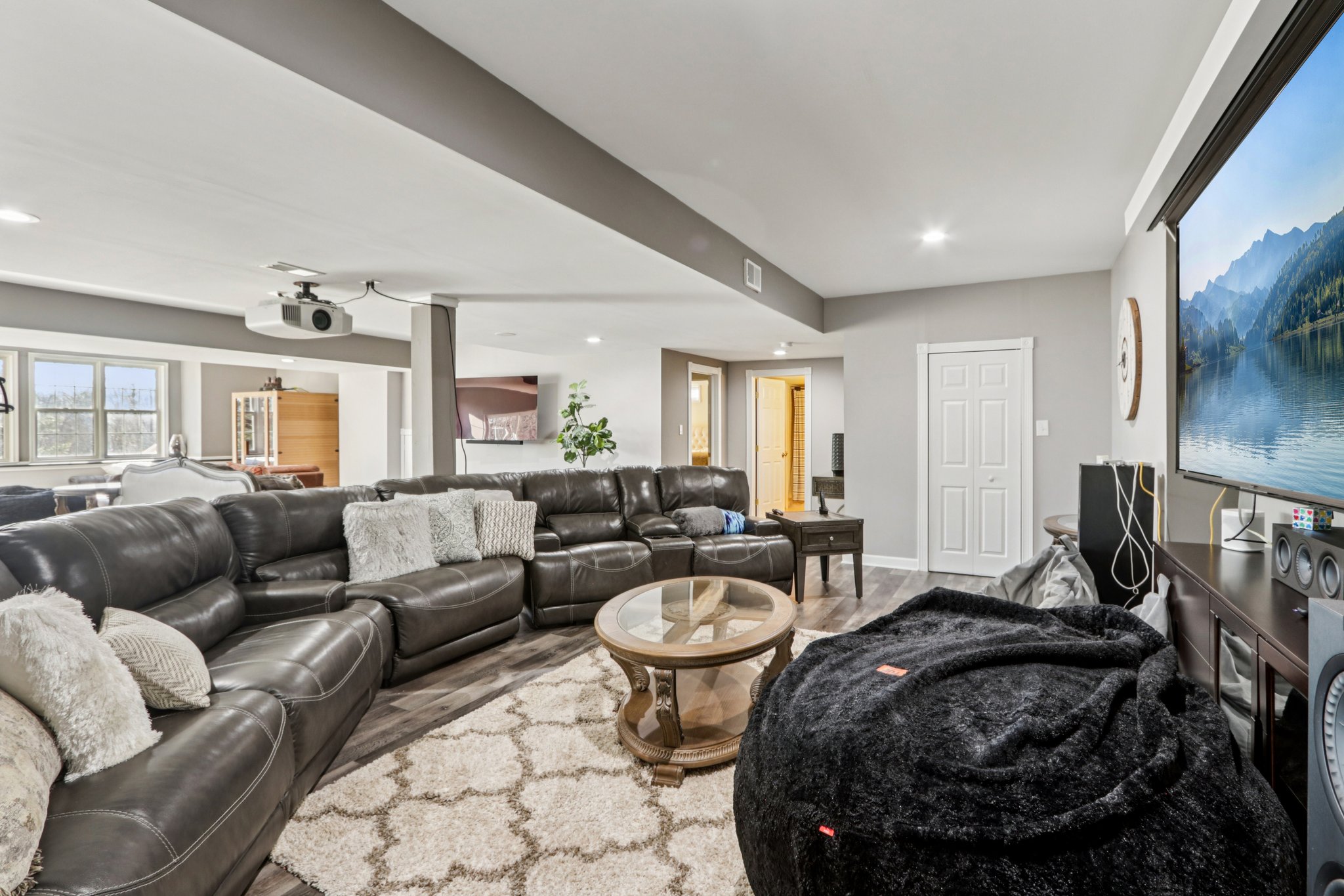 Lotus Ln-S2312-046.jpg