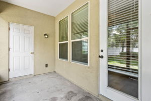 Screened-in Porch