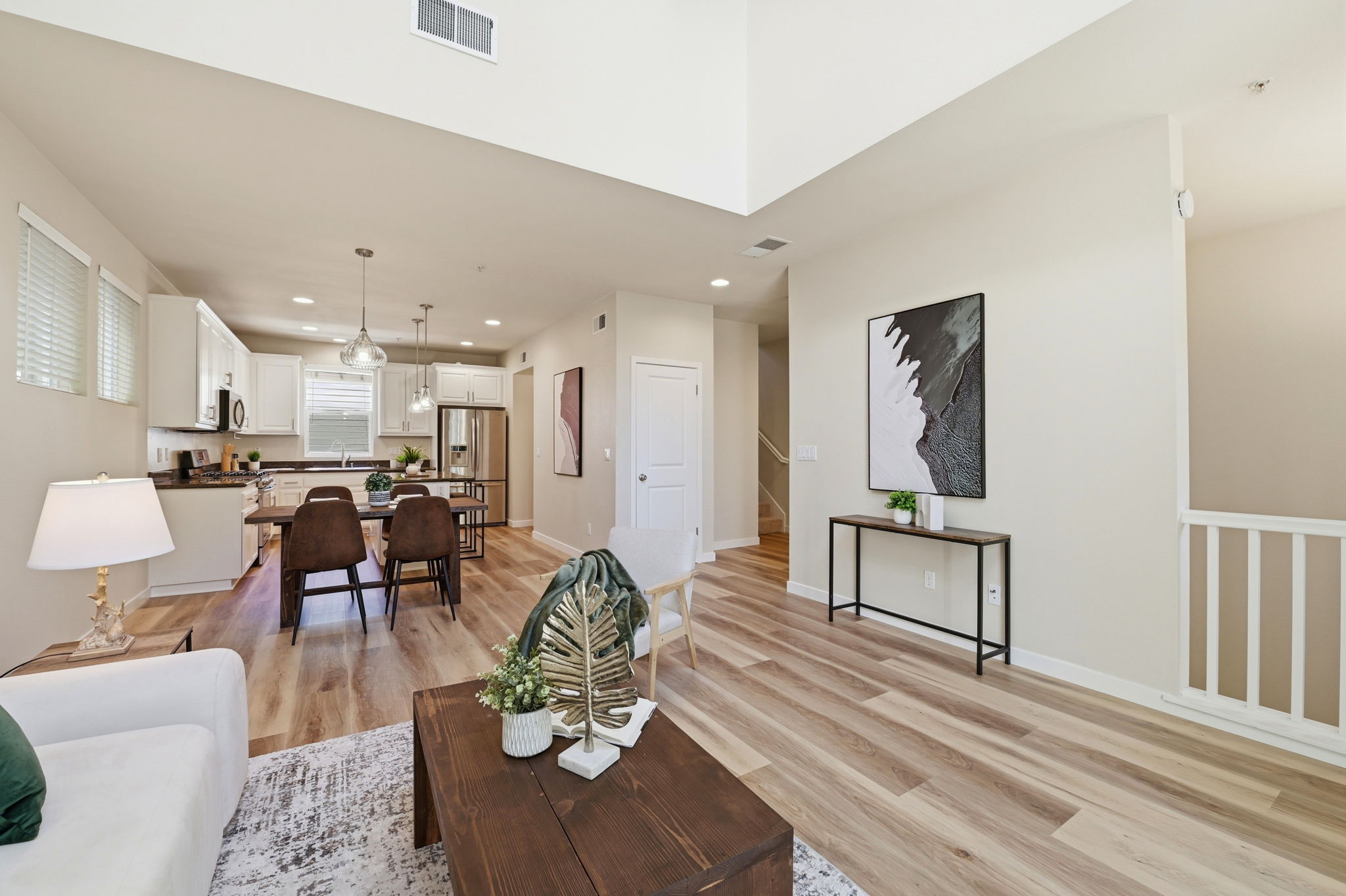 007_F8_4220 Providence Terrace