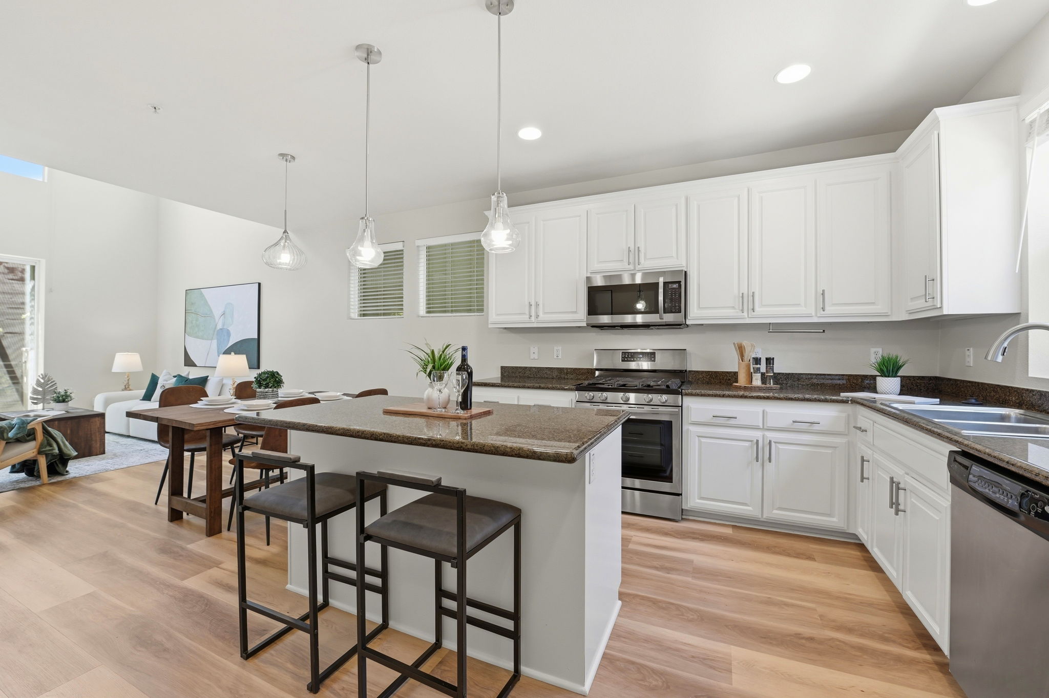 011_F8_4220 Providence Terrace