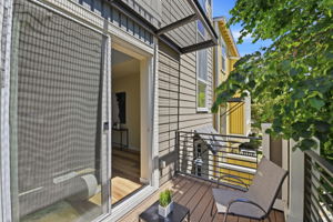 037_F8_4220 Providence Terrace