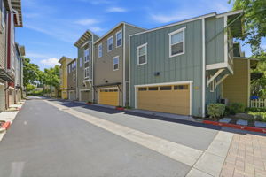 042_F8_4220 Providence Terrace