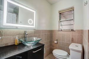  Westbourne Dr-027