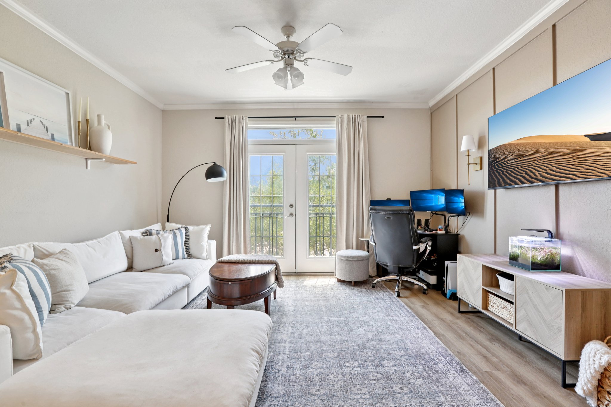 W Spruce St 2309-S1804-009.jpg