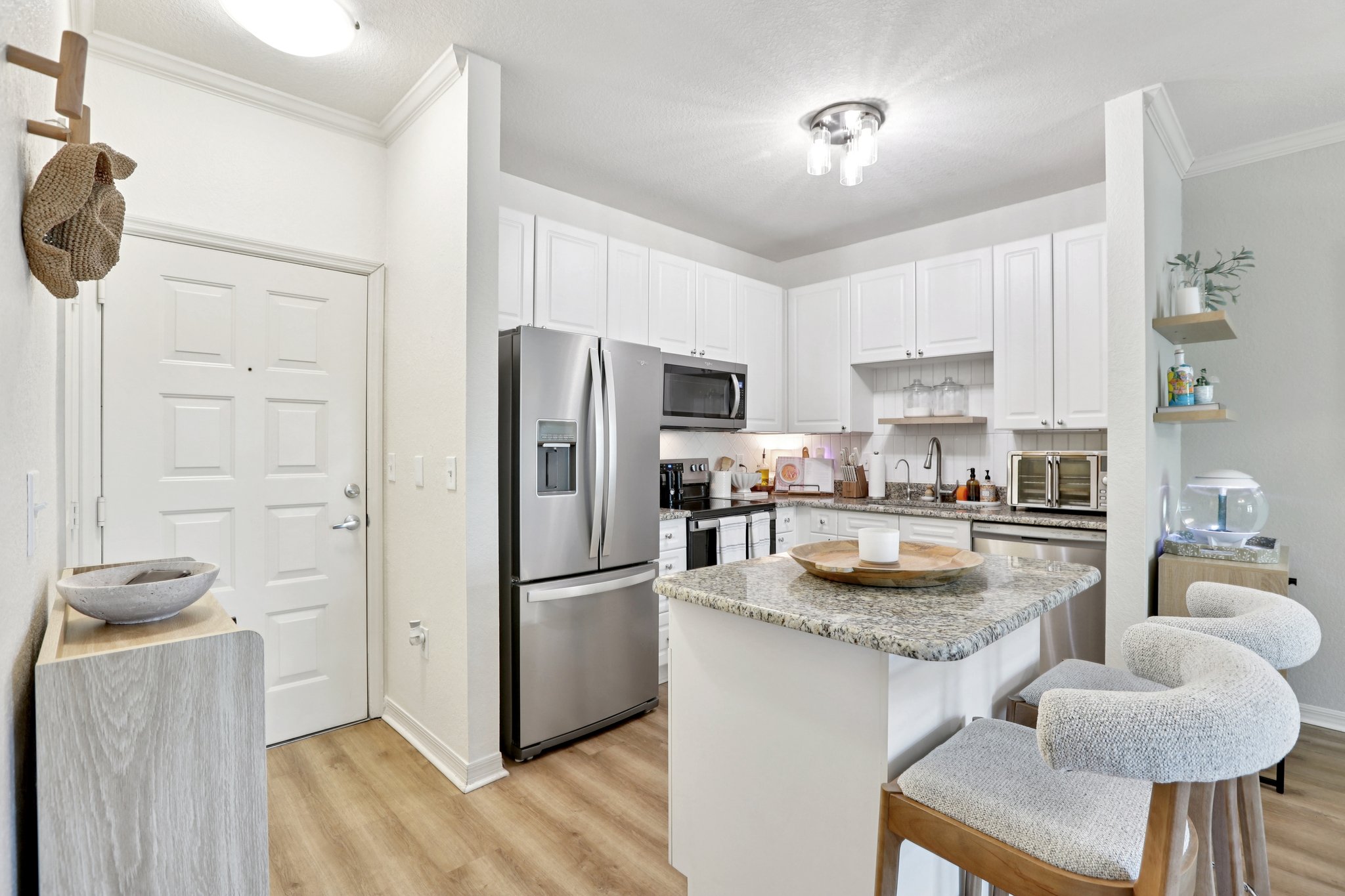 W Spruce St 2309-S1804-016.jpg
