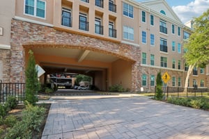 W Spruce St 2309-S1804-004.jpg