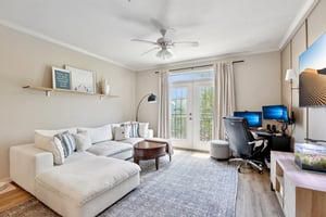 W Spruce St 2309-S1804-011.jpg