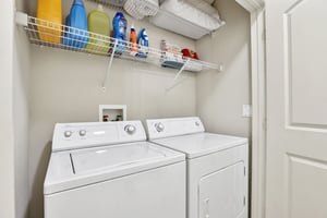 W Spruce St 2309-S1804-022.jpg