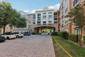 W Spruce St 2309-S1804-028.jpg