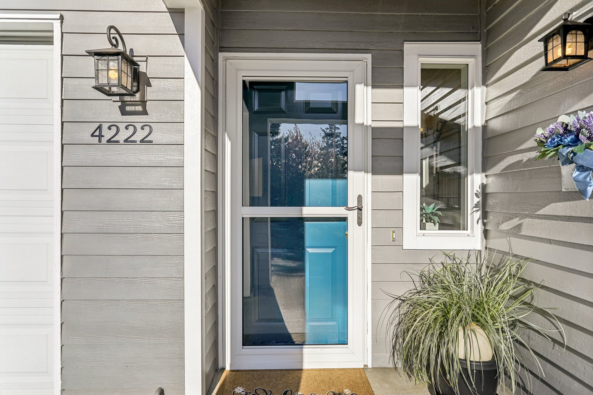 221st Pl-S0210-007.jpg