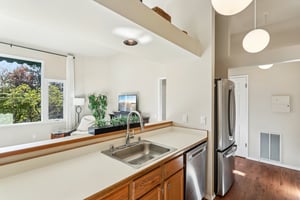 221st Pl-S0210-017.jpg