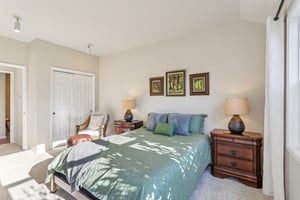 221st Pl-S0210-025.jpg
