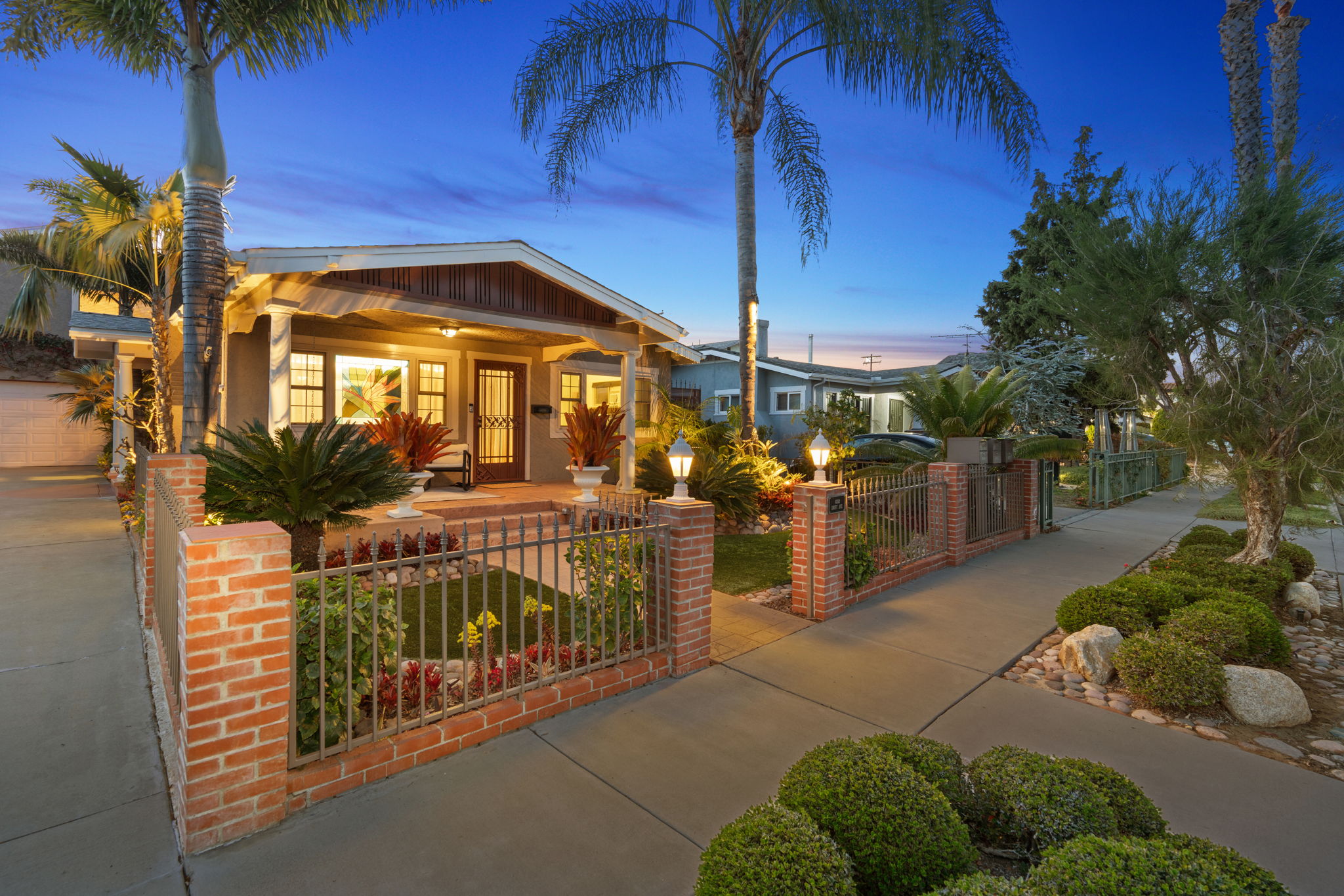 4222-24 Swift Ave-57