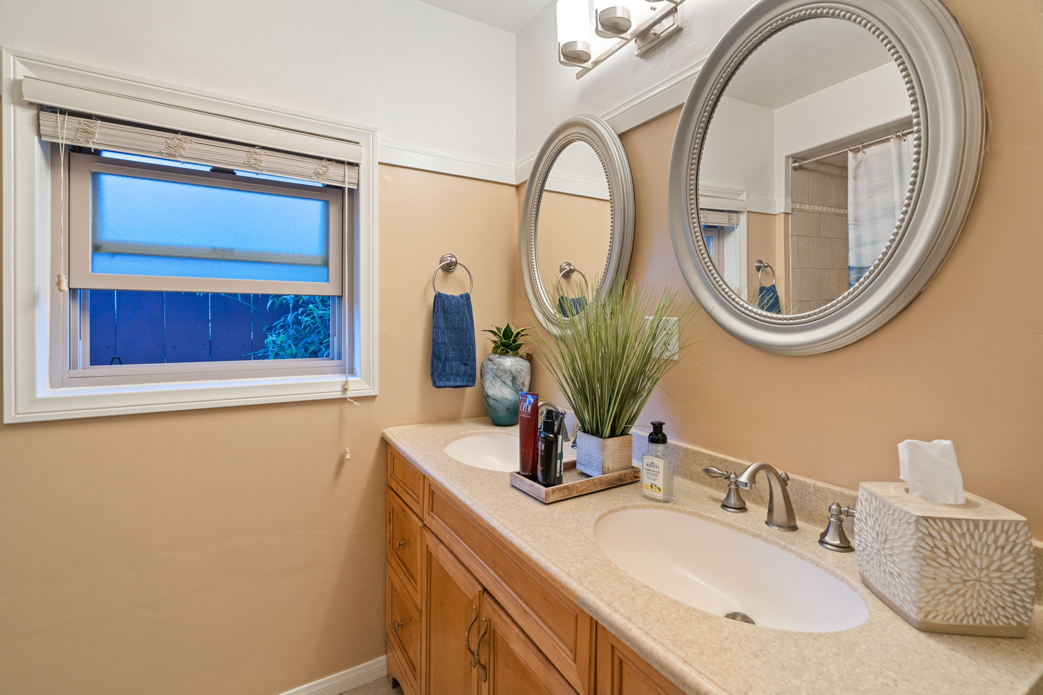 4222-24 Swift Ave-42