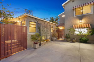 4222-24 Swift Ave-66