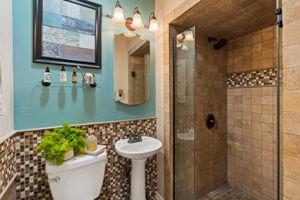 4222-24 Swift Ave-36