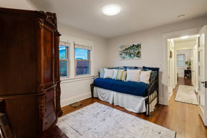 4222-24 Swift Ave-35