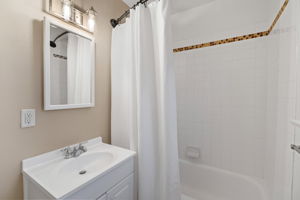 4222-24 Swift Ave-17