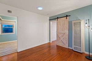 4222-24 Swift Ave-19