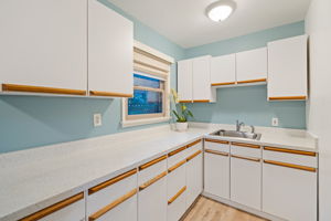 4222-24 Swift Ave-12