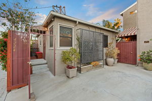 4222-24 Swift Ave-10