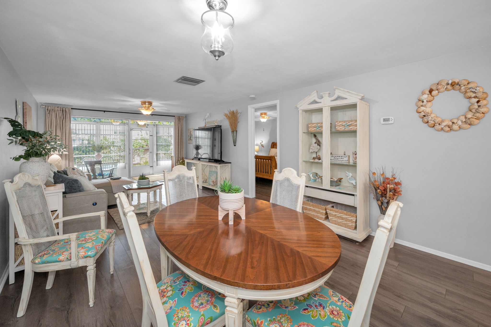 Dining Room2
