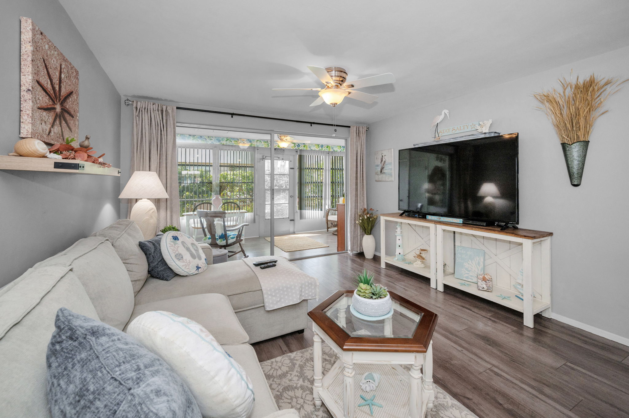 Living Room2