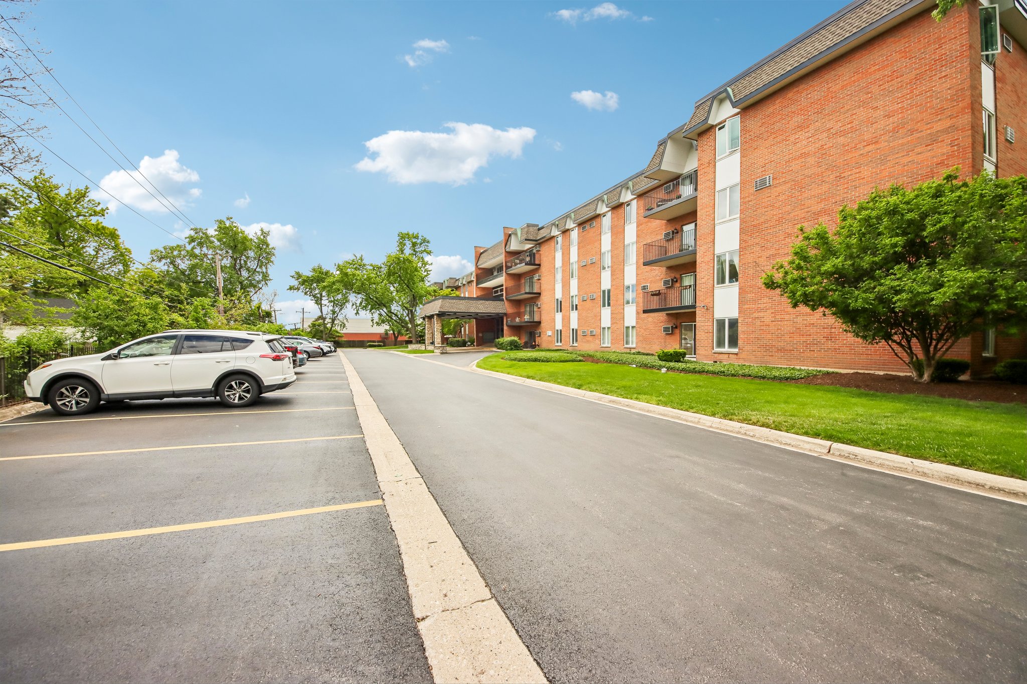 Saratoga Ave 415B-S1405-001.jpg