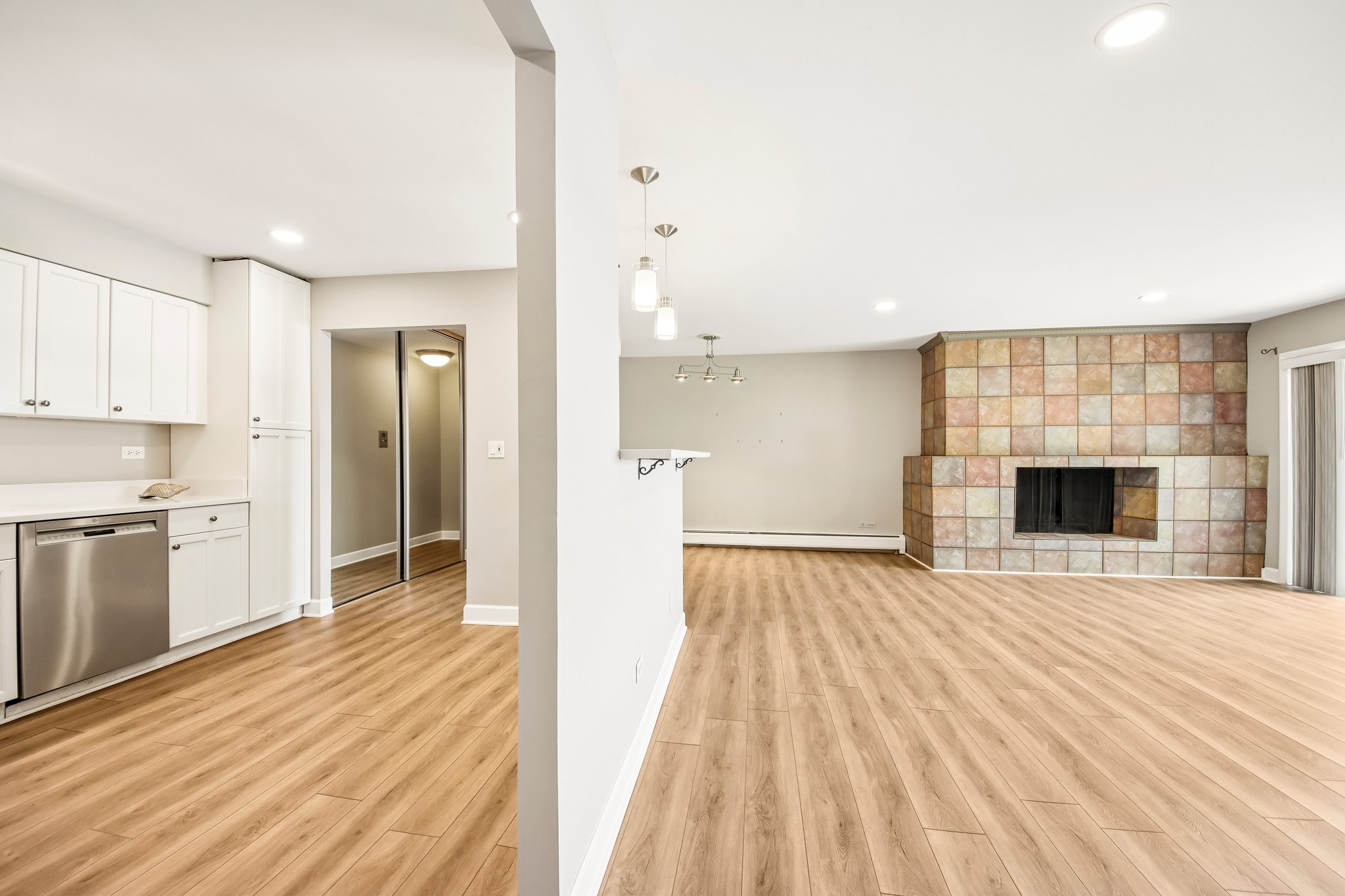 Saratoga Ave 415B-S1405-008.jpg