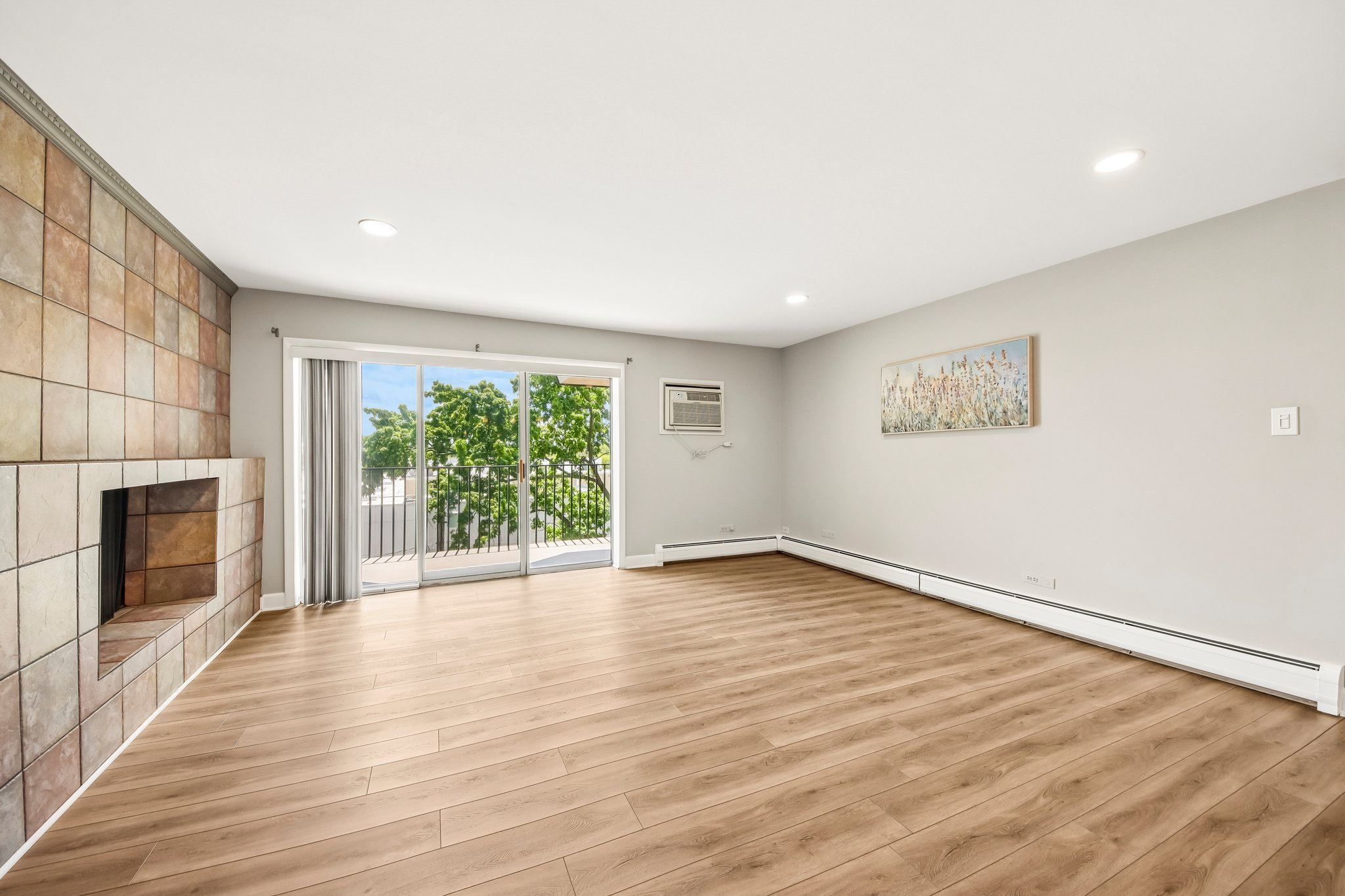 Saratoga Ave 415B-S1405-011.jpg