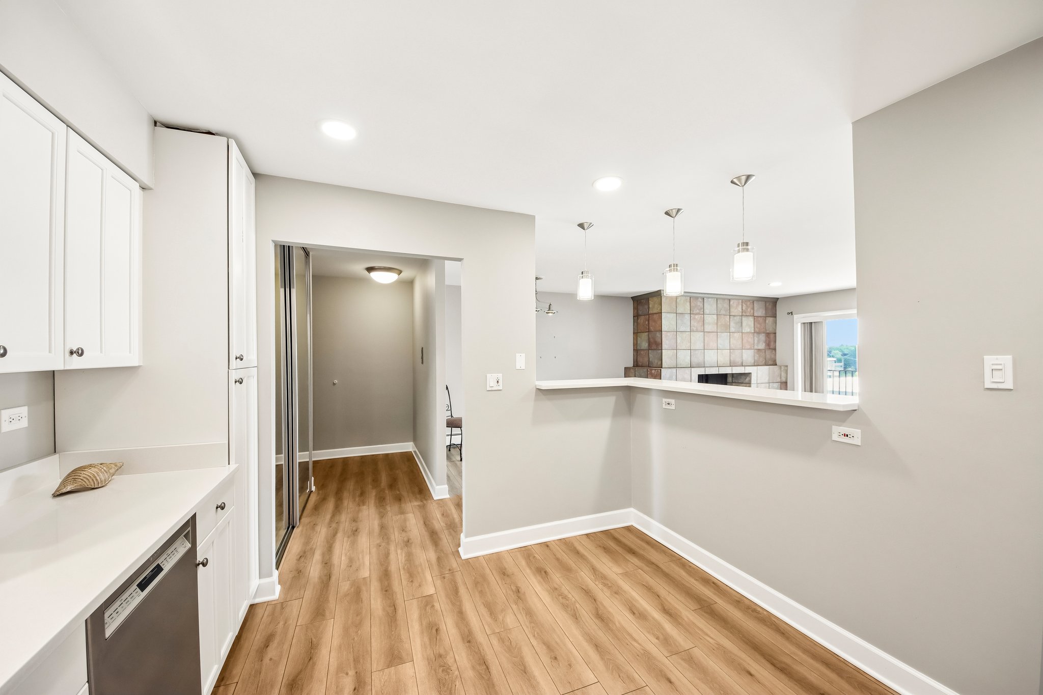 Saratoga Ave 415B-S1405-015.jpg