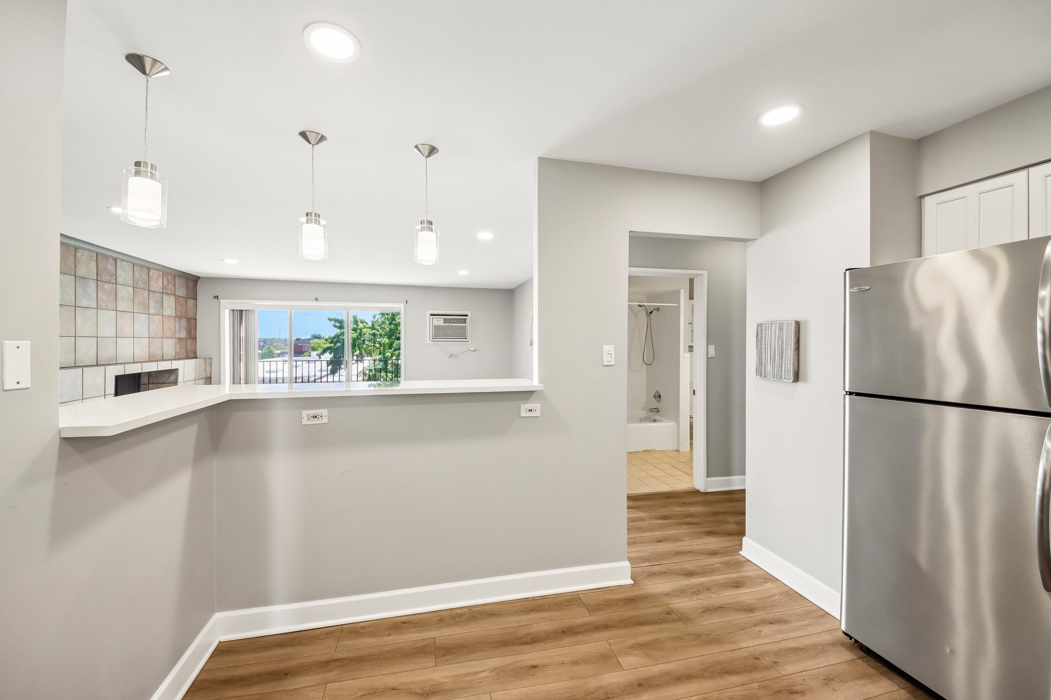Saratoga Ave 415B-S1405-016.jpg