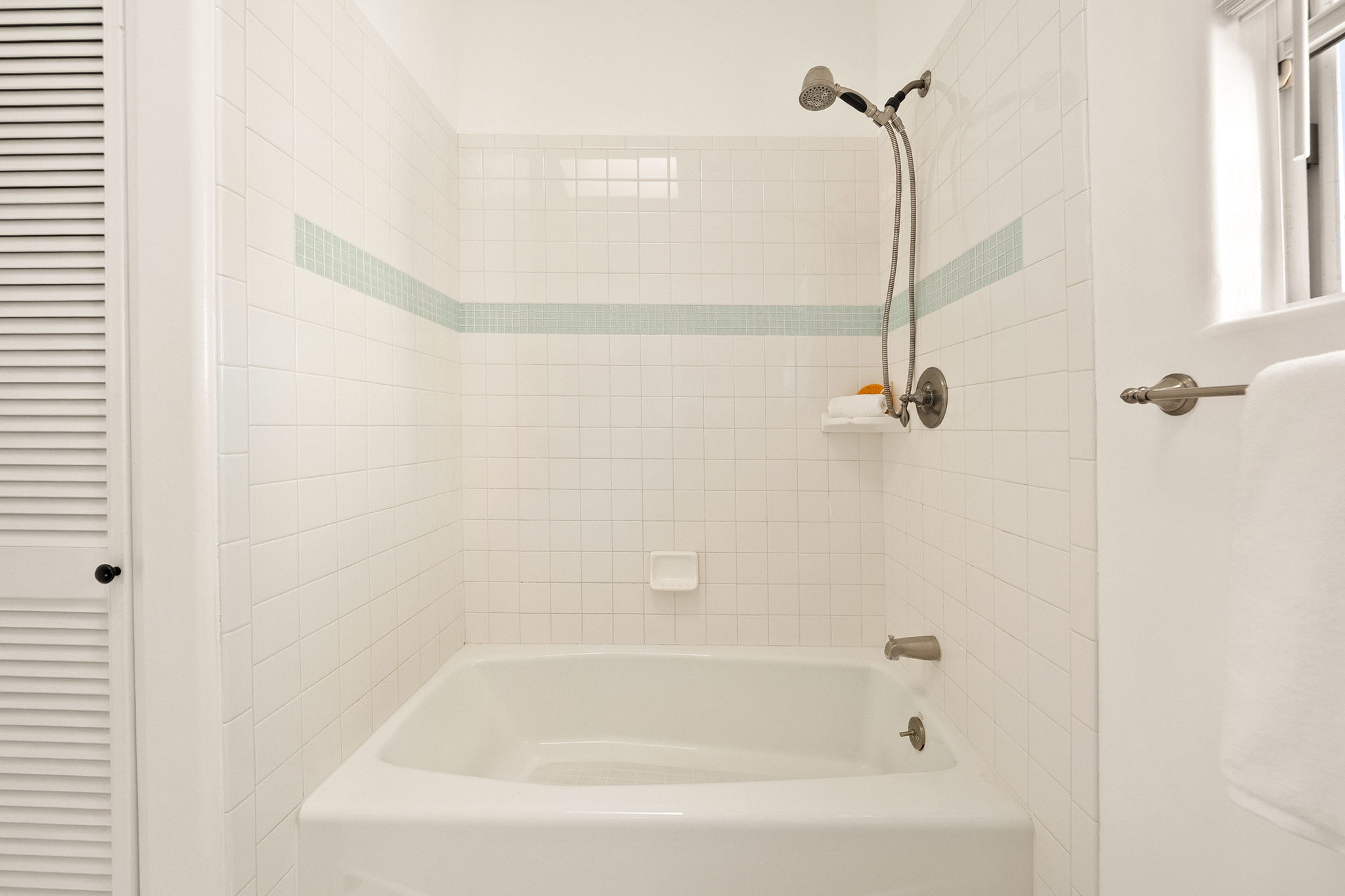 4226 Madison Avenue-38