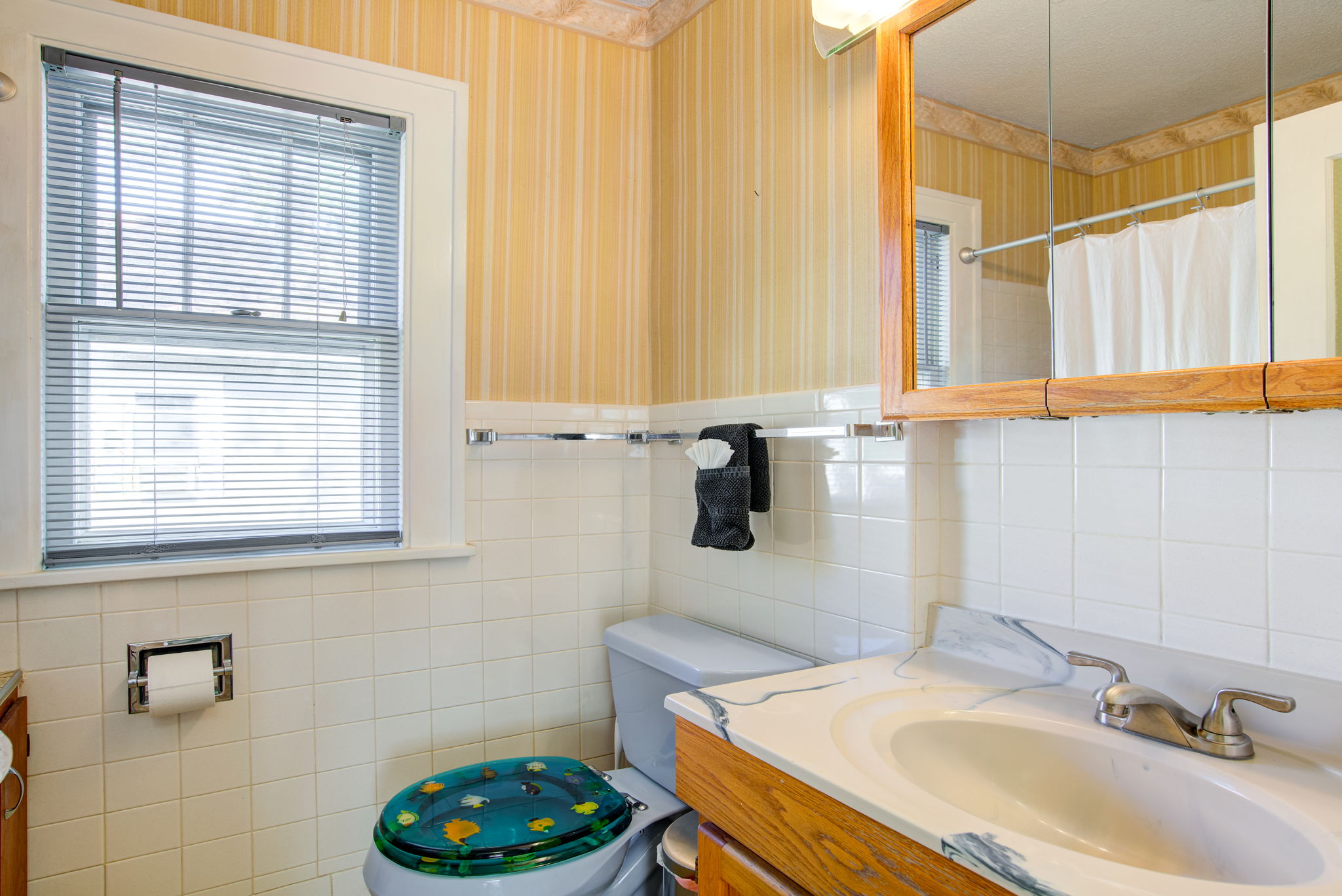 13 Bathroom