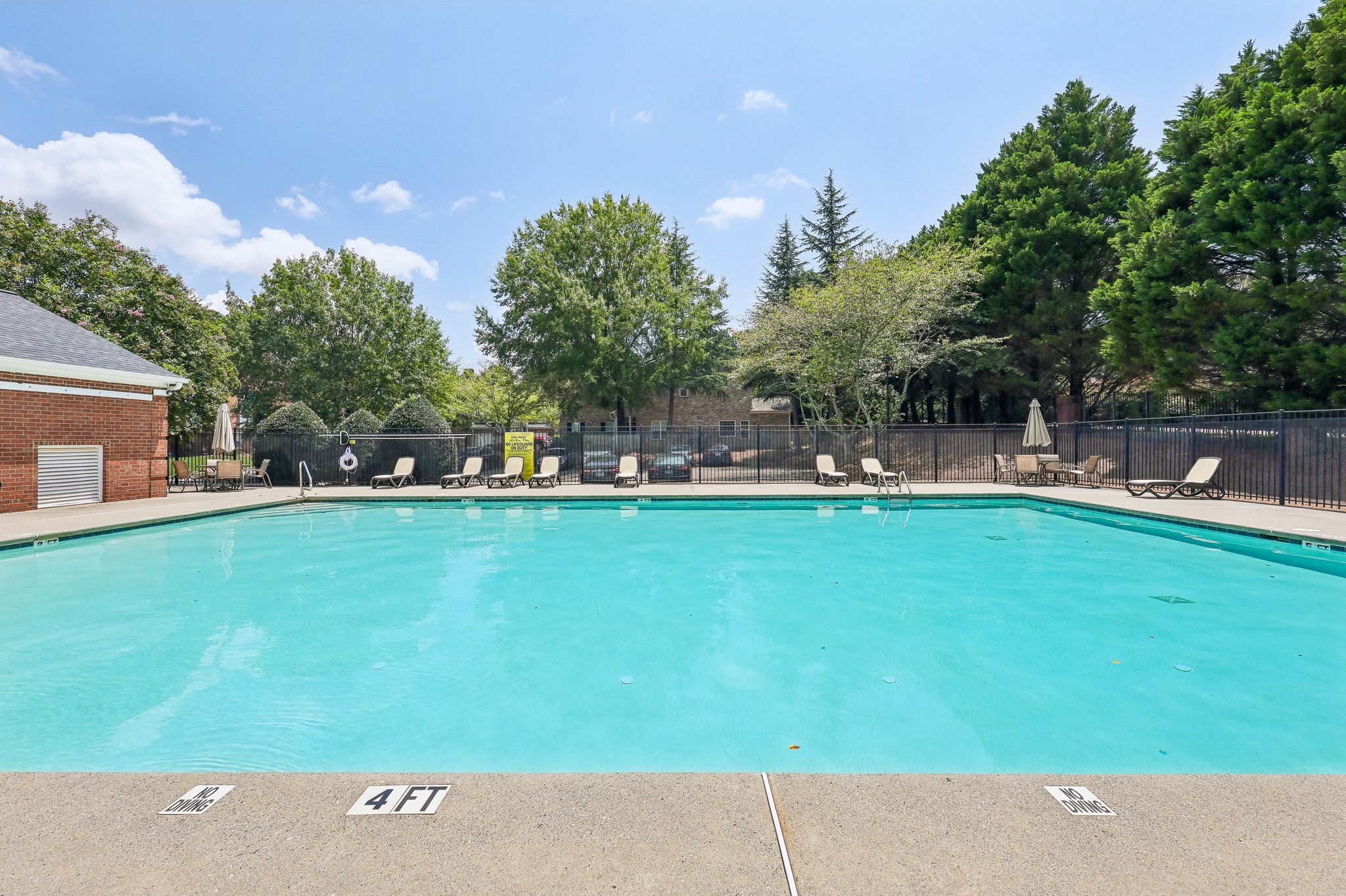 Chatham Ridge Dr-1308-903.jpg