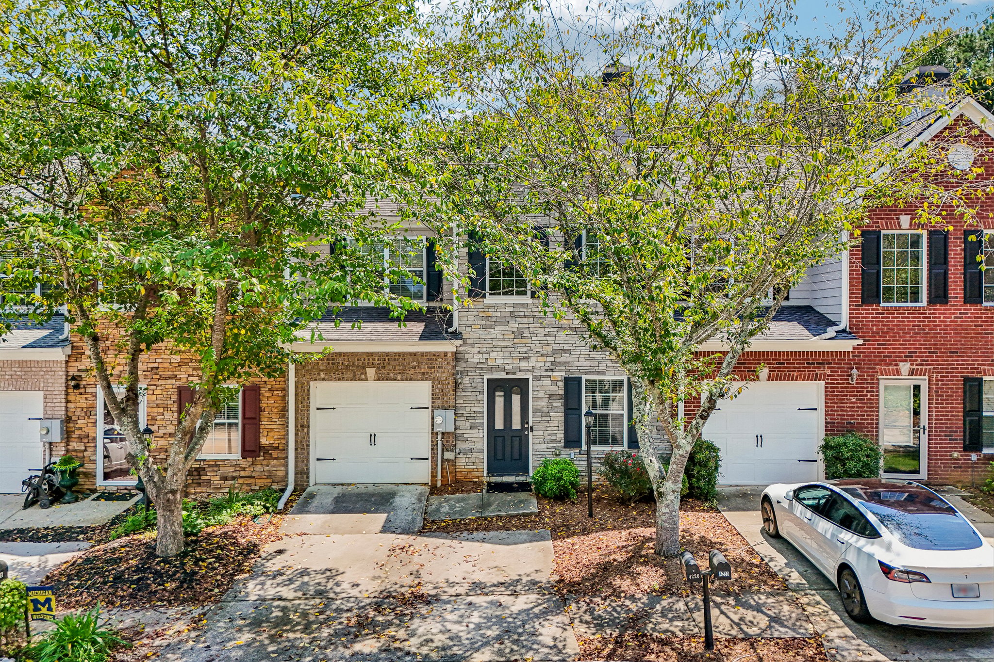 Chatham Ridge Dr-S1308-029.jpg