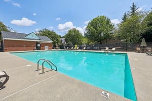 Chatham Ridge Dr-1308-904.jpg