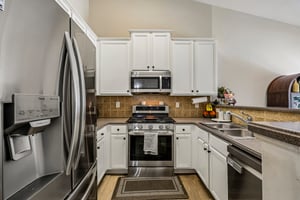 Chatham Ridge Dr-S1308-009.jpg