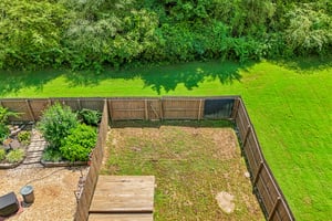Chatham Ridge Dr-S1308-030.jpg