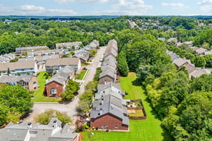 Chatham Ridge Dr-S1308-037.jpg