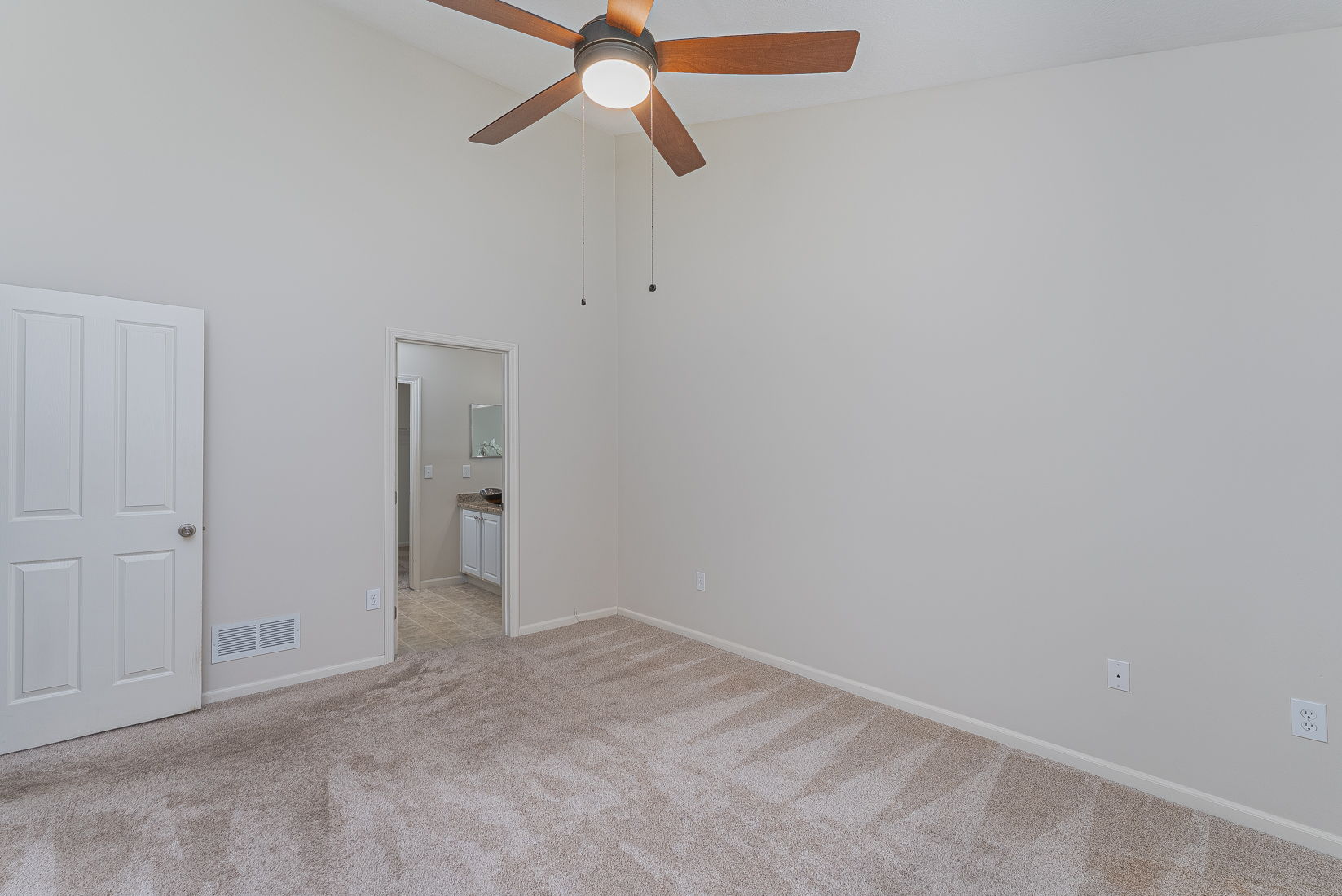 Craig Balster - 4228 Sighthill Ave-24