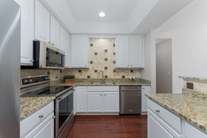 Craig Balster - 4228 Sighthill Ave-17