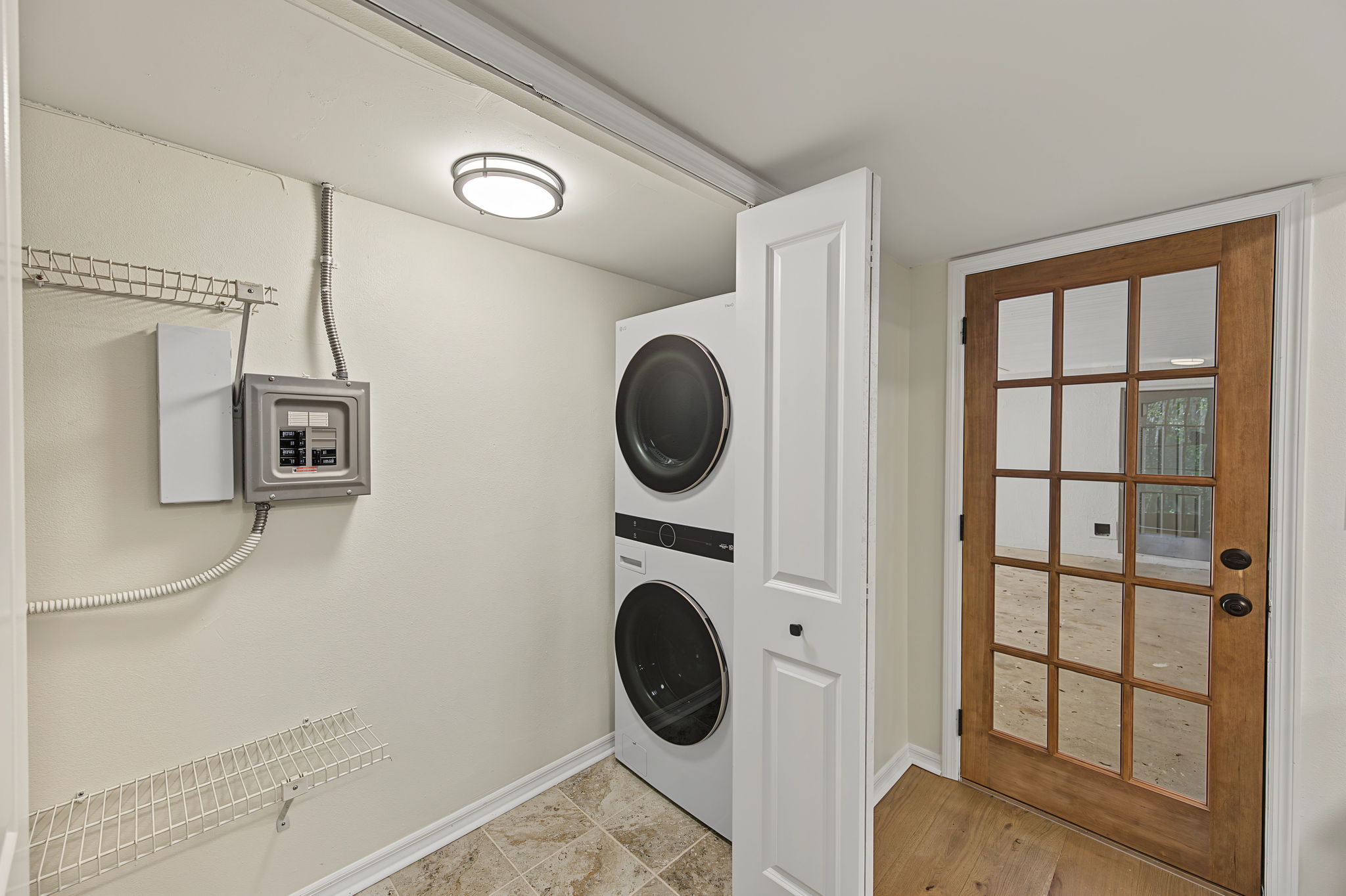 Interiors (16)