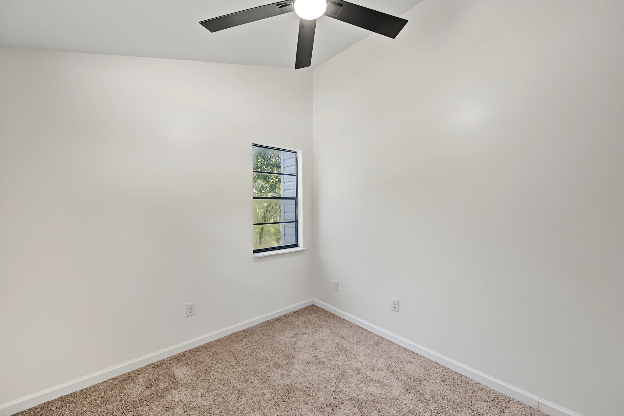 Interiors (32)