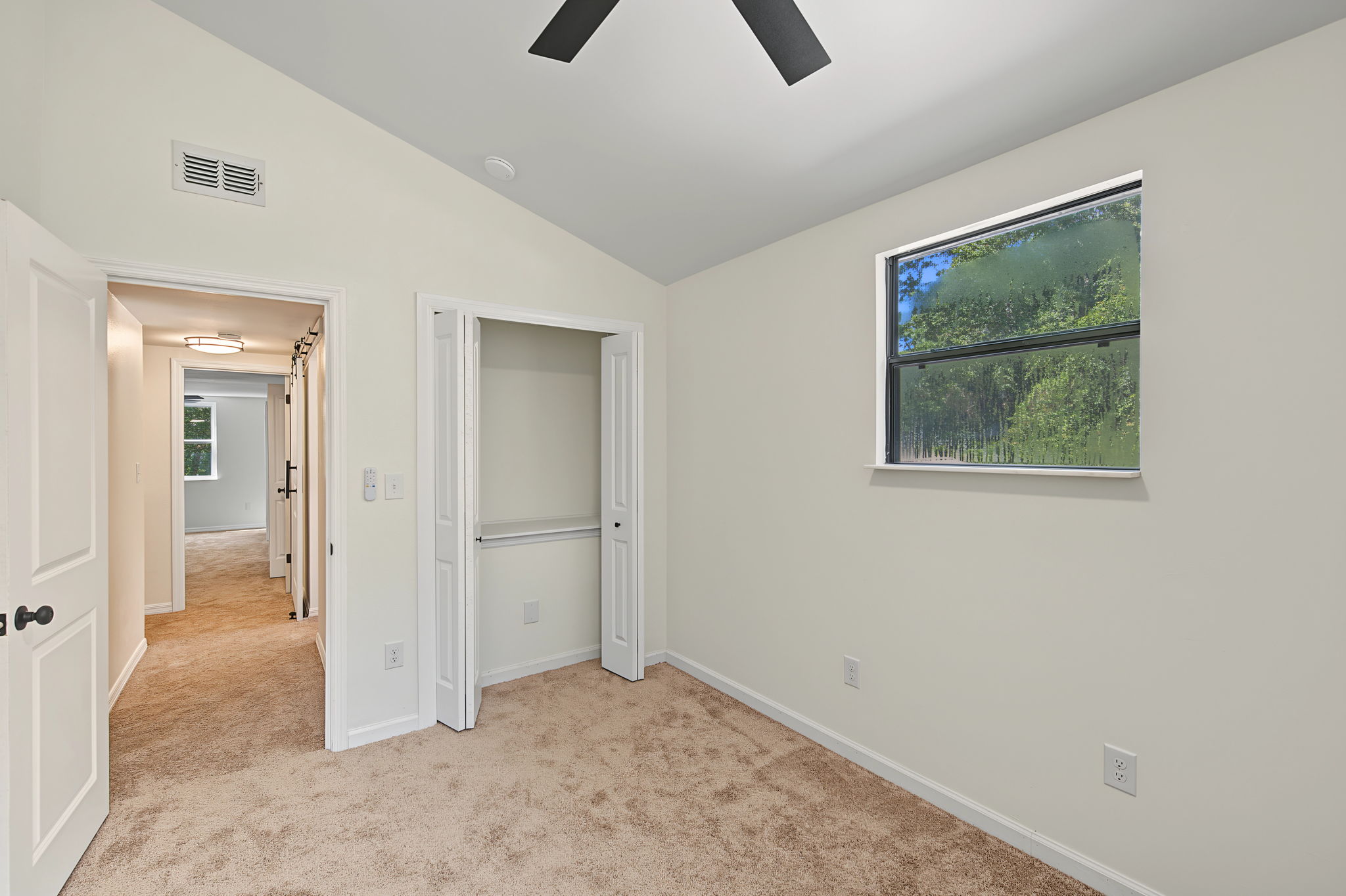 Interiors (34)