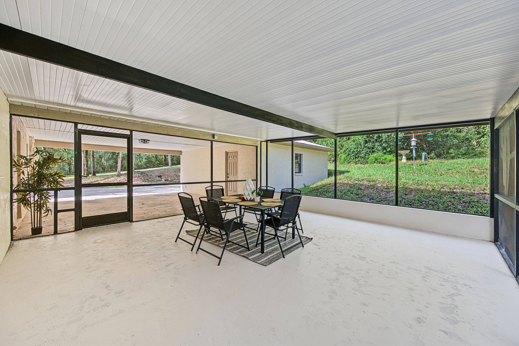 Interiors (37)