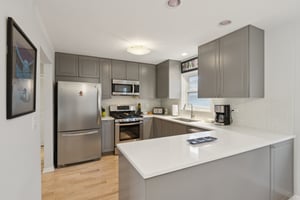 4229 N Kedvale Ave 3B_005.jpg